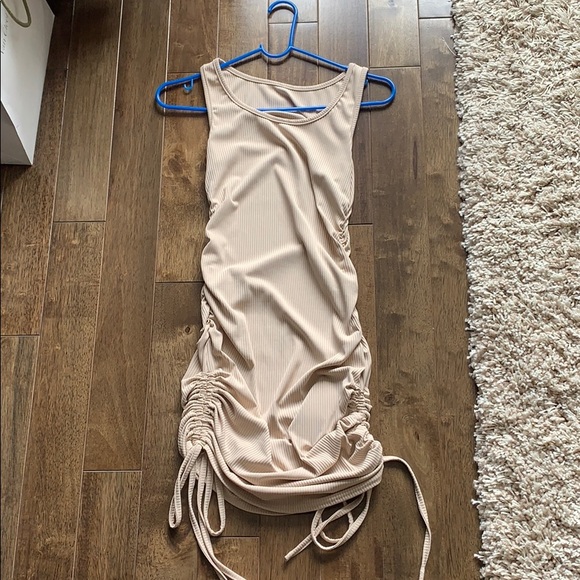 Scrunch dress - Picture 2 of 4